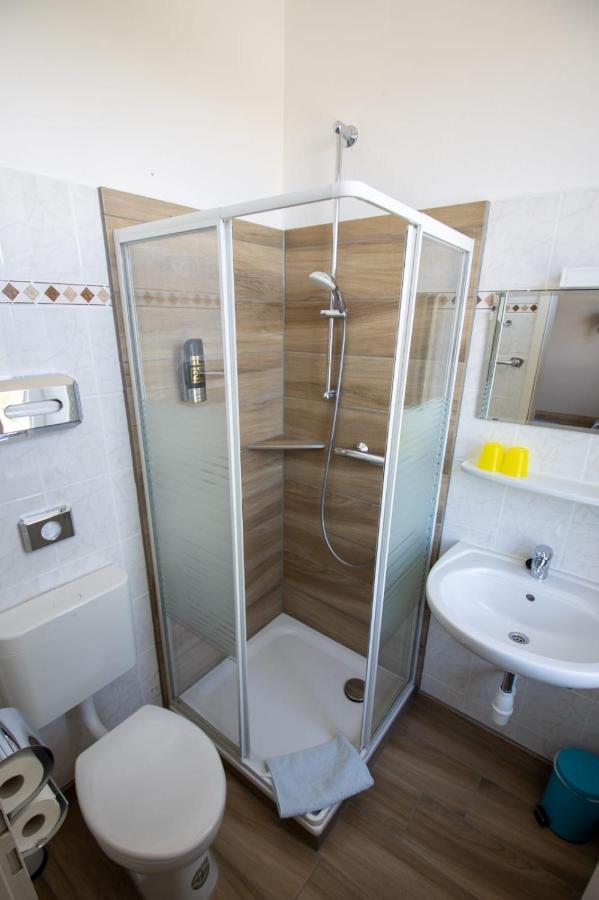 Hotel Norden Norddeich Экстерьер фото